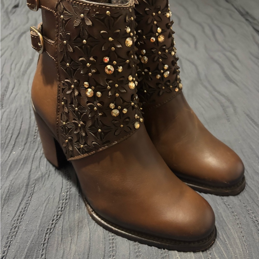 Cuadra Women's Ankle Boots Brown Woven Leather, Size 7.5  Western or Boho Style - Picture 2 of 6